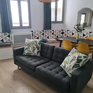 46 Rue Carnot , Avignon France